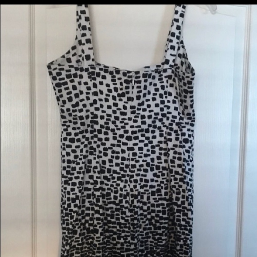 Calvin Klein Dress sz 10 in black/white.